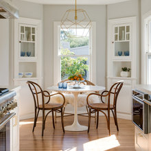 breakfast room
