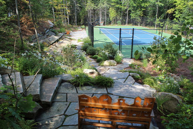 Design ideas for a modern landscaping in Toronto.
