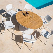 Pool / Outside