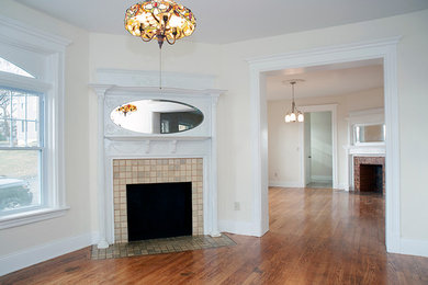 Dining room photo in New York