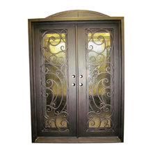 Tracey’s Entry Doors