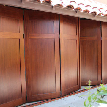 Tri Fold Sliding Garage Door - Long Beach, CA