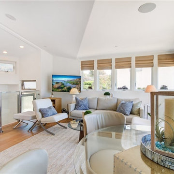 Oceanfront..with rare Private Beach Hut