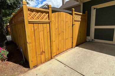 Privacy Fence Rebuild and Refinish in Johns Creek