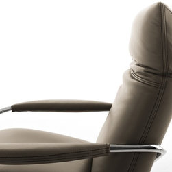 Jacy Koinor - Loveseats