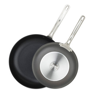https://st.hzcdn.com/fimgs/74e14a2b0009bb23_2981-w320-h320-b1-p10--frying-pans-and-skillets.jpg