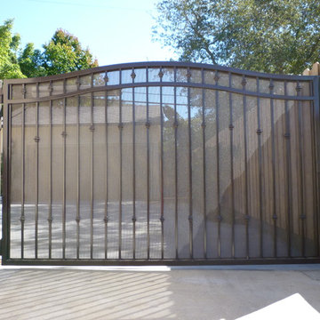 Metal driveway gates