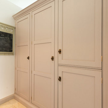 Classic In-Frame Shaker Utility with Beaded Front Frame