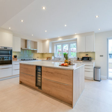 Spacious and functional classic style kitchen with a mix of modern technology