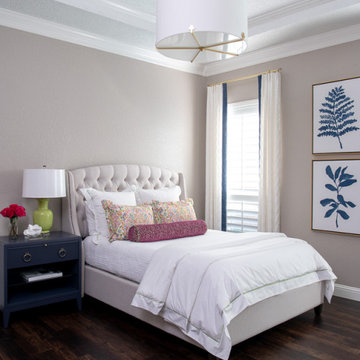 Charming and Cheerful Transitional Abode, Carrollton, TX