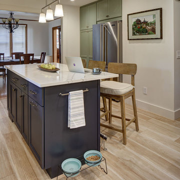2 tone kitchen: sage green and navy