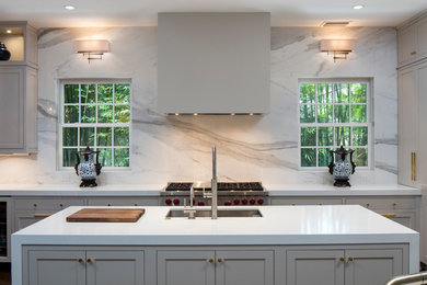 Example of a transitional kitchen design in Orlando