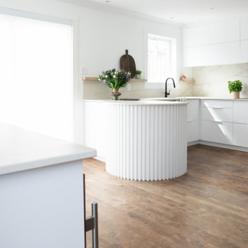 The curvy kitchen