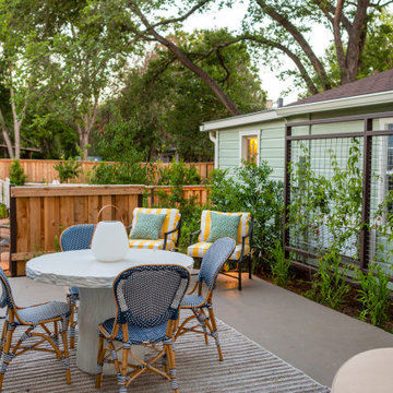 The Menagerie | Patio & Steel Hog Wire Screen