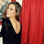 Nesrine Fausss foto