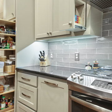 Outdated Kitchen Gets a Modern Makeover