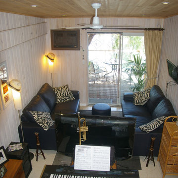 Riverfront art/music studio