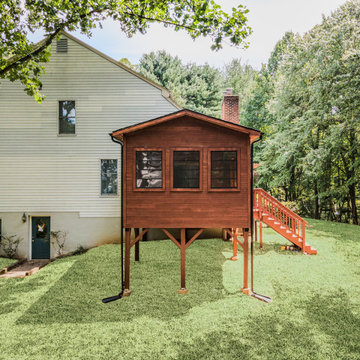 Rustic Comfort: Custom 3-Season Room