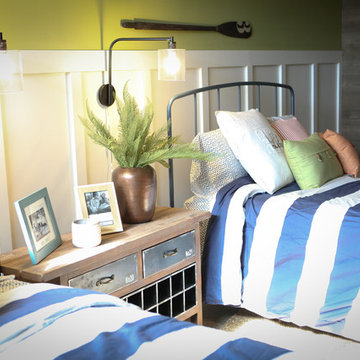 Cozy Lakehouse Bunkroom