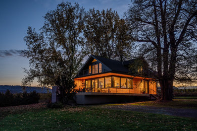 Cottage exterior home photo in Portland