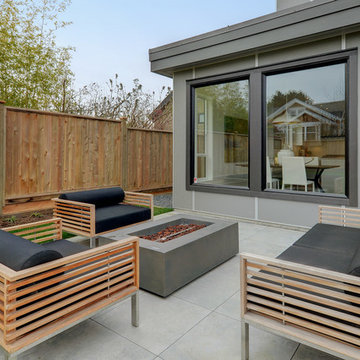 Mowat St Modern