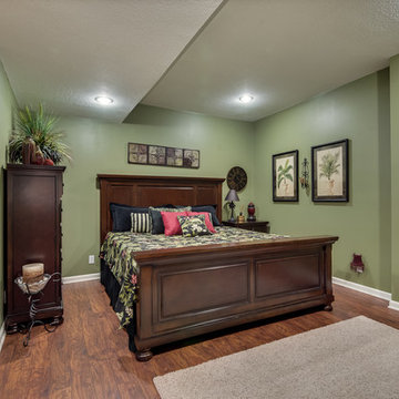 Gorgeous Shawnee 1.5 Reverse Style Residence