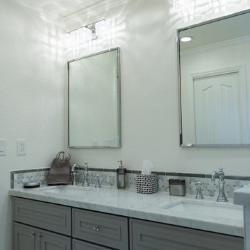 Piedras Circle- Master Bathroom