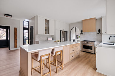 Example of a kitchen design in Minneapolis