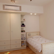heat vent along ceiling