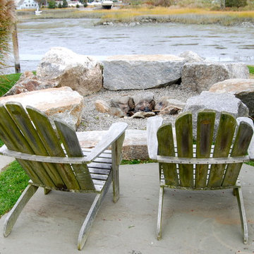 Cobblestone Driveway & Natural Outdoor Living Space