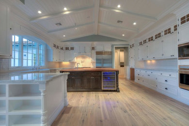 Transitional kitchen photo in Phoenix