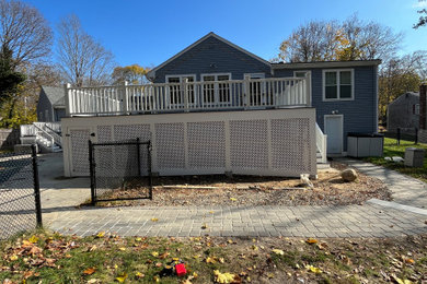 Inspiration for a timeless deck remodel in Boston