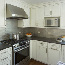Beach house kitchen