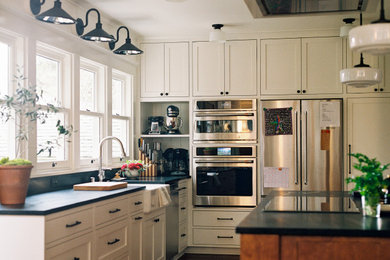 Kitchen photo in Seattle