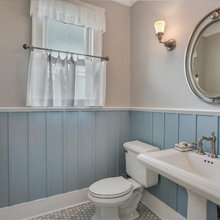 6 Manatee Upstairs Bathroom