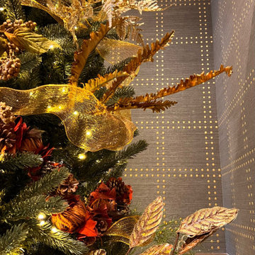 HOLIDAY DECORATING