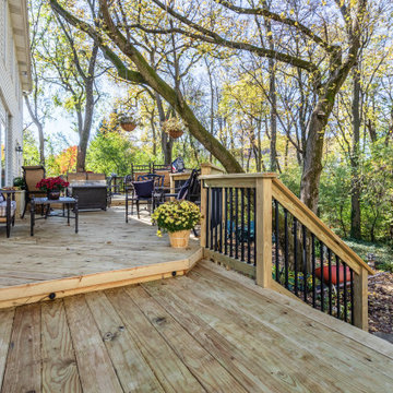 Pressure Treated Tri-Level Deck with Deckorator Balusters