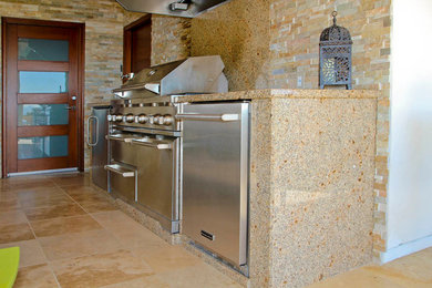 Example of a transitional kitchen design in Los Angeles