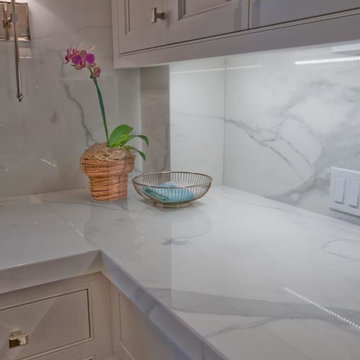 Kitchen: Estatuario E05 Sintered Stone 12mm Polished