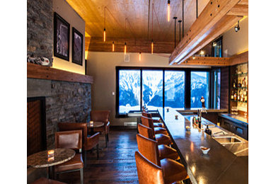Home bar - modern home bar idea in Vancouver