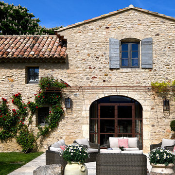 Se promener quelque part dans un village de Provence et tomber sous le charme...