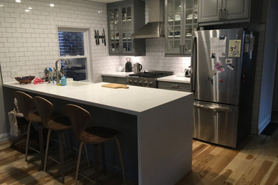Kitchen - kitchen idea in Toronto