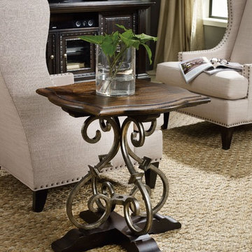 Hooker Furniture Living Room Treviso Lamp Table