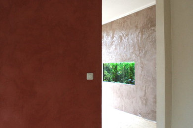 farbige Wände mit Marmor-Kalkputz und Lehmstreichputz