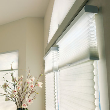 Hunter Douglas Duette® Honeycomb Shade