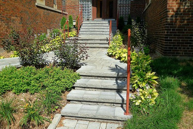 Home design - modern home design idea in Montreal