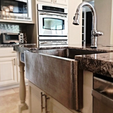 Emory Bend - Transitional Kitchen -