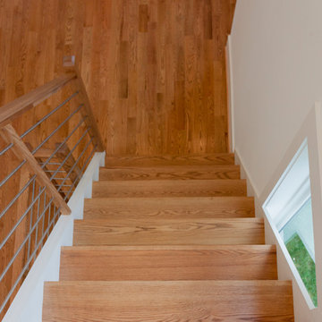 Project #48 | Contemporary Staircase with Warm Tones