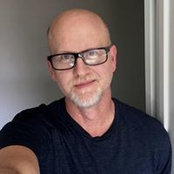 Brad Loomiss billede