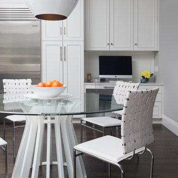 Clean Classic Northern Westchester Kitchen & Bar
